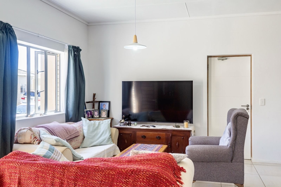 3 Bedroom Property for Sale in Mooikloof Country Estate Western Cape